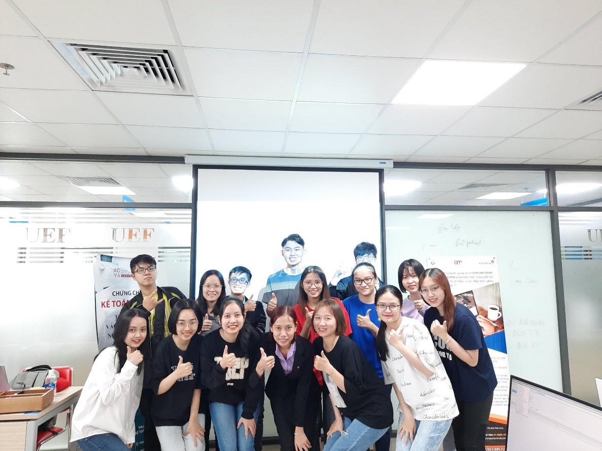 The course ended successfully in a happy atmosphere. A milestone marking the development of the cooperation between the Ho Chi Minh City  University of Economics - Finance and NC9 Vietnam Co., Ltd.
